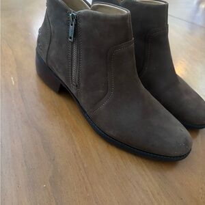UGG women’s short booties